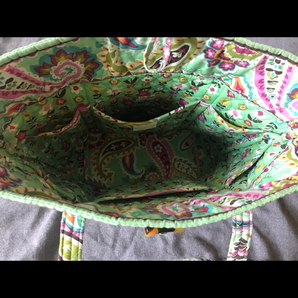 Large Vera Bradley tote in mint green - Picture 4 of 7